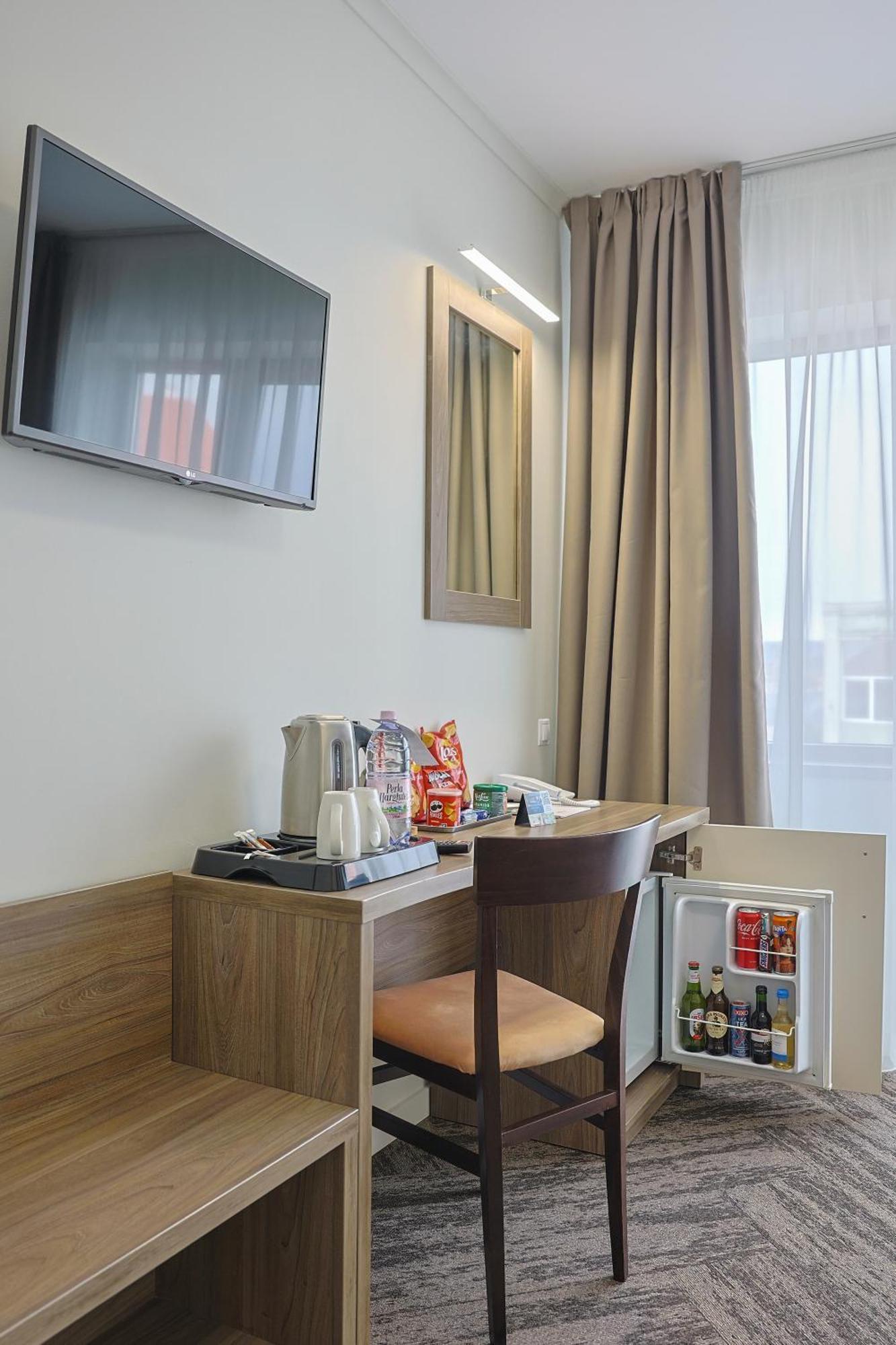 Potaissa Hotel Turda Bagian luar foto
