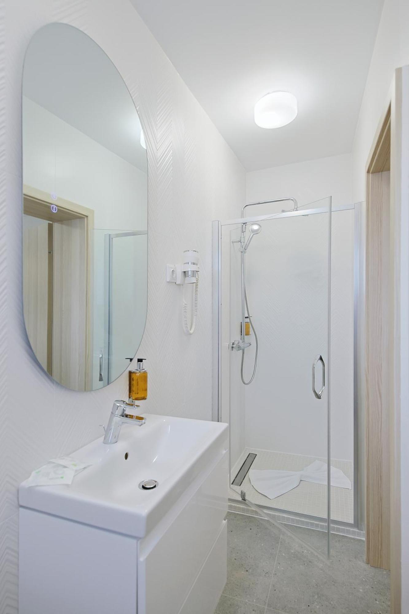 Potaissa Hotel Turda Bagian luar foto