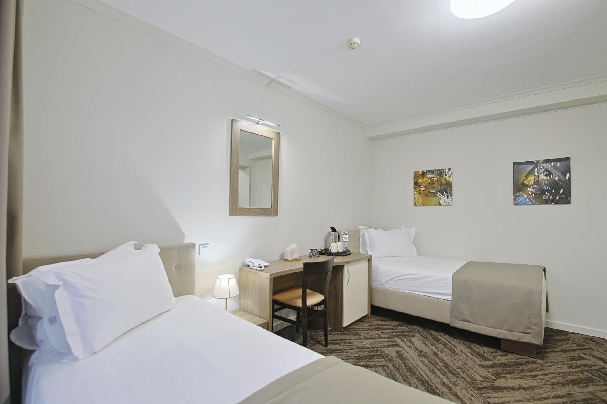 Potaissa Hotel Turda Bagian luar foto