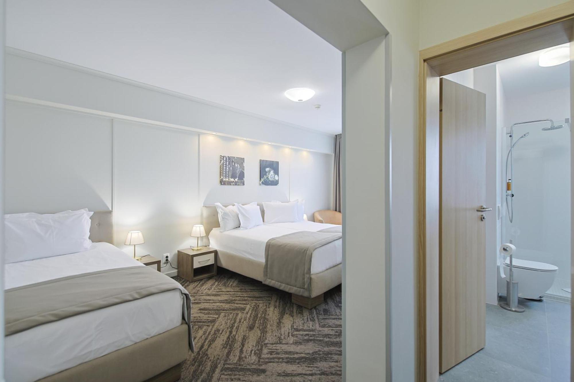 Potaissa Hotel Turda Bagian luar foto